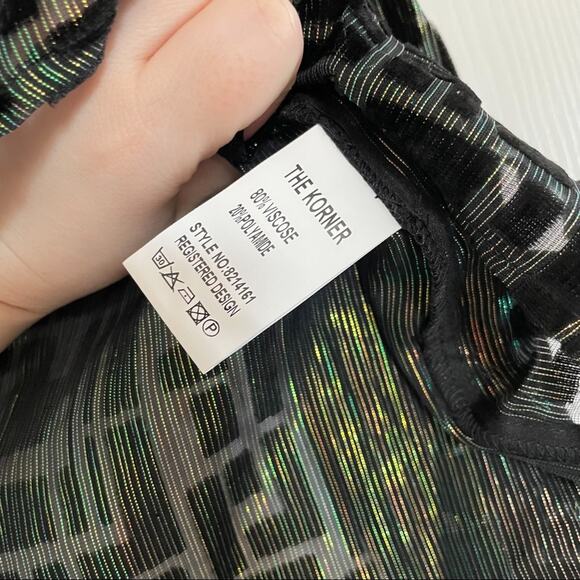 The Korner Metallic Abstract High Neck Semi-Sheer Blouse - Picture 5 of 7